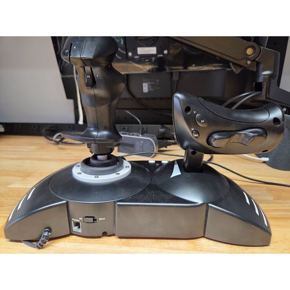 Thrustmaster T.Flight Hotas One - Picture 3 of 6
